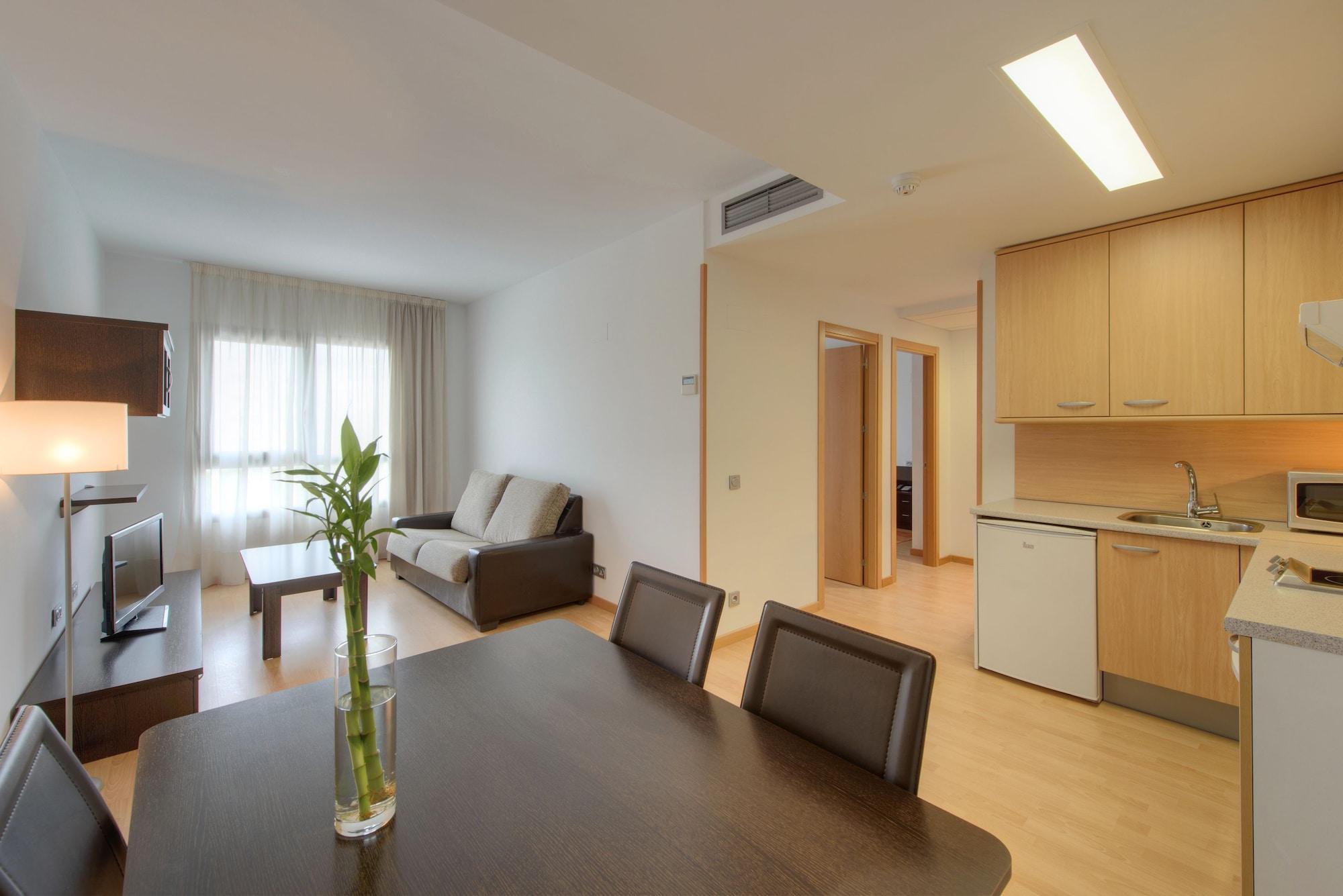 Madrid Airport Suites, Affiliated By Melia Exteriér fotografie