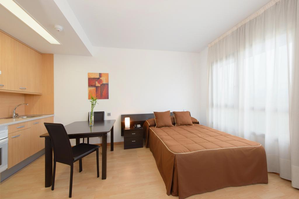Madrid Airport Suites, Affiliated By Melia Exteriér fotografie