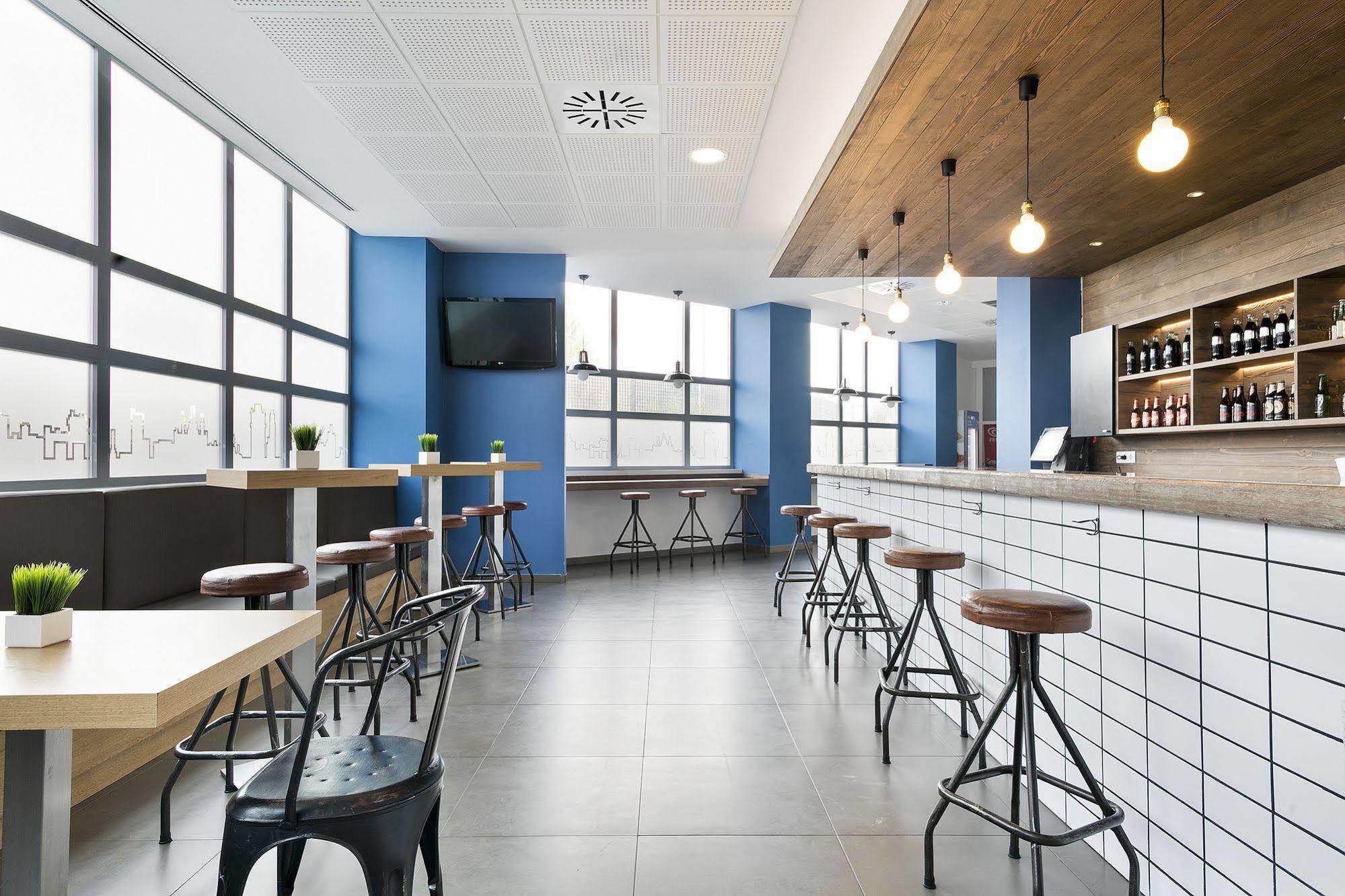 Madrid Airport Suites, Affiliated By Melia Exteriér fotografie