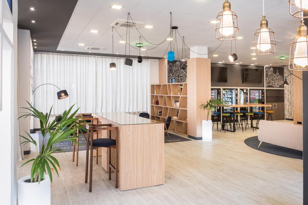 Madrid Airport Suites, Affiliated By Melia Exteriér fotografie